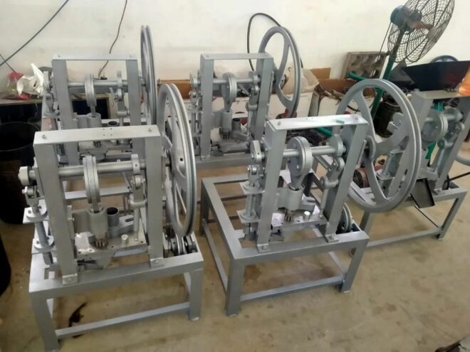 Mild Steel Camphor Tablet Making Machine, Production Capacity: 5 kg/hr, Capacity(Tablet/Hr): 2000 - Image 5