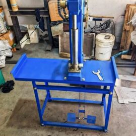Semi automatic pedal agarbatti making machine